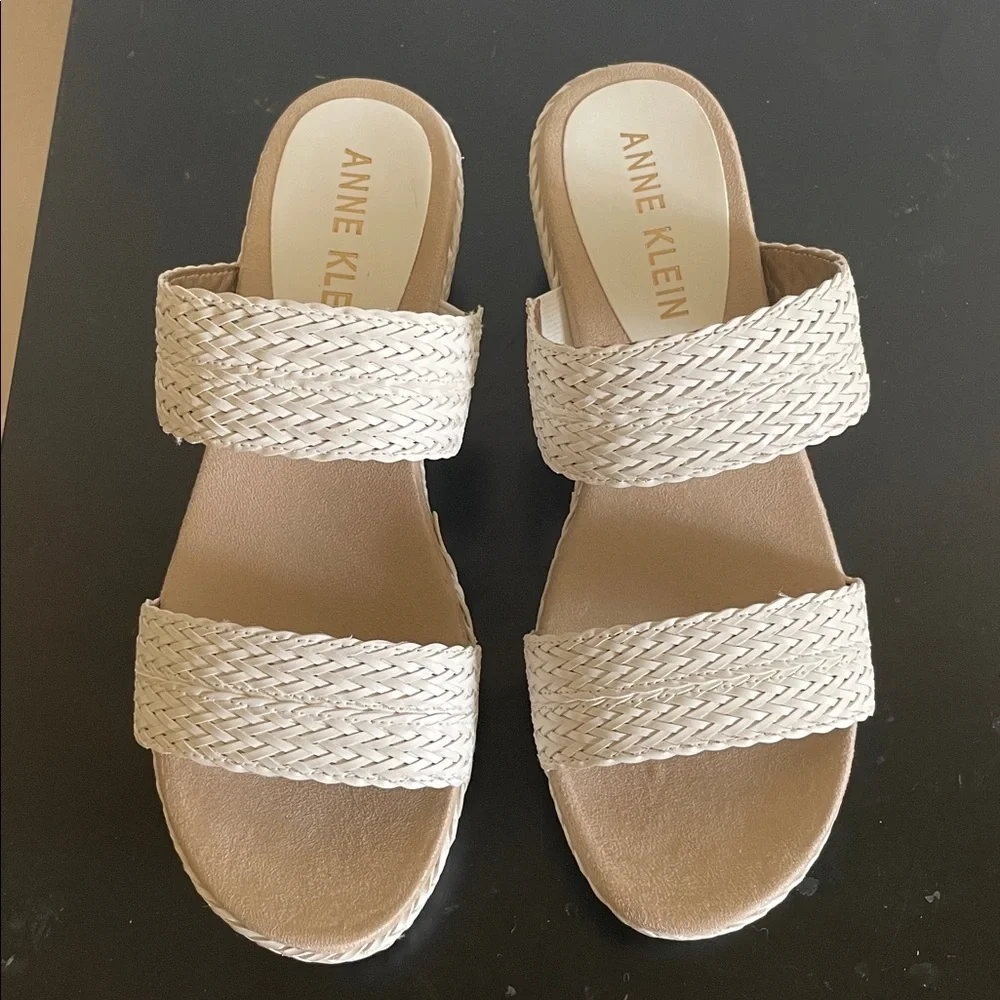 Anne Klein Neutral Braided Double-Strap Slide Sandals NWOT Sz 9.5